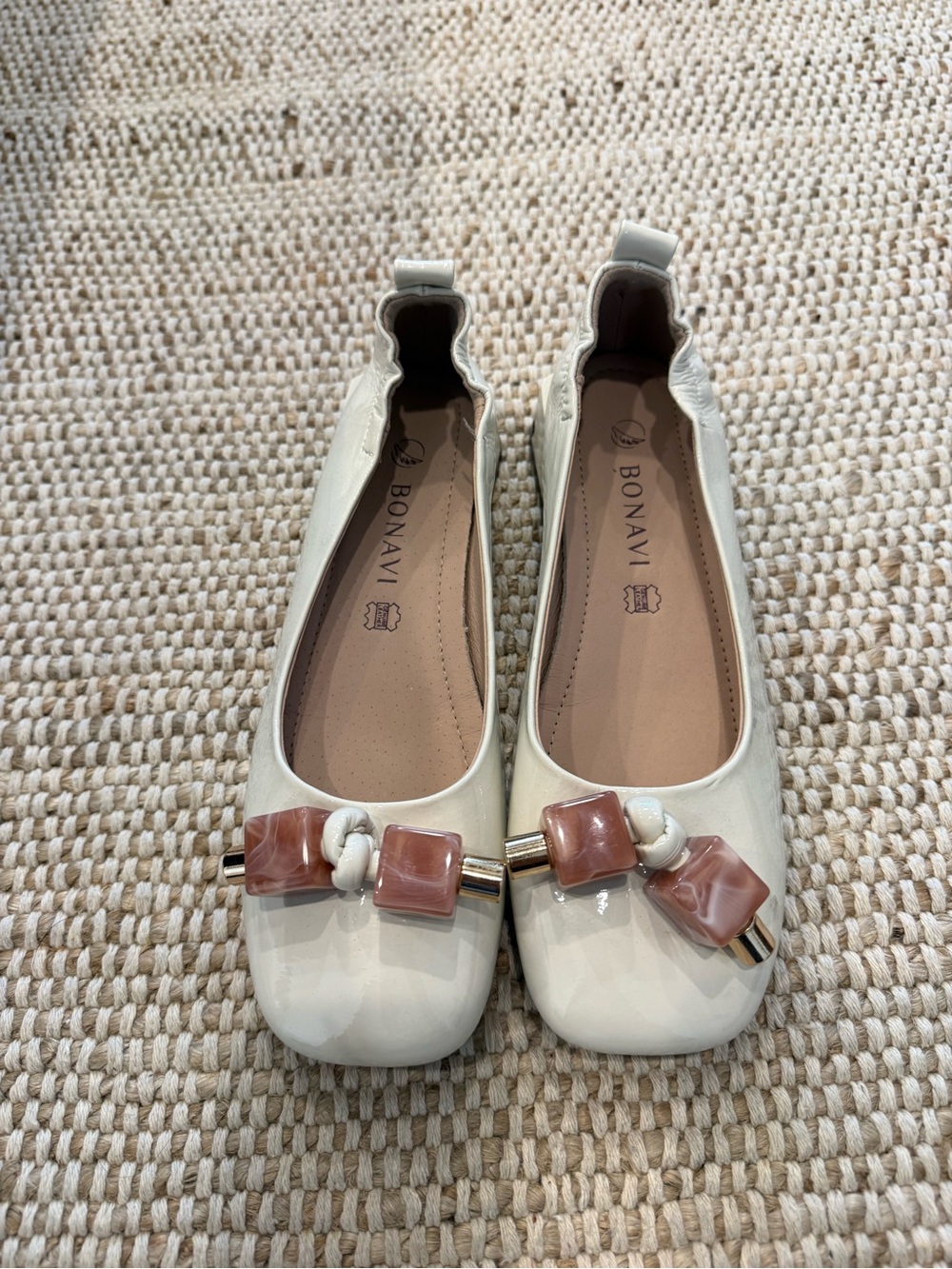 Bonavì Cream Patent Leather Ballet Flats with Pink Accent